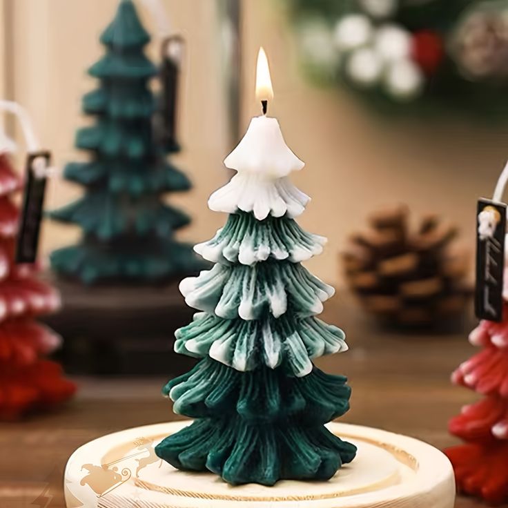 Festive Christmas Tree Sceneted Candles