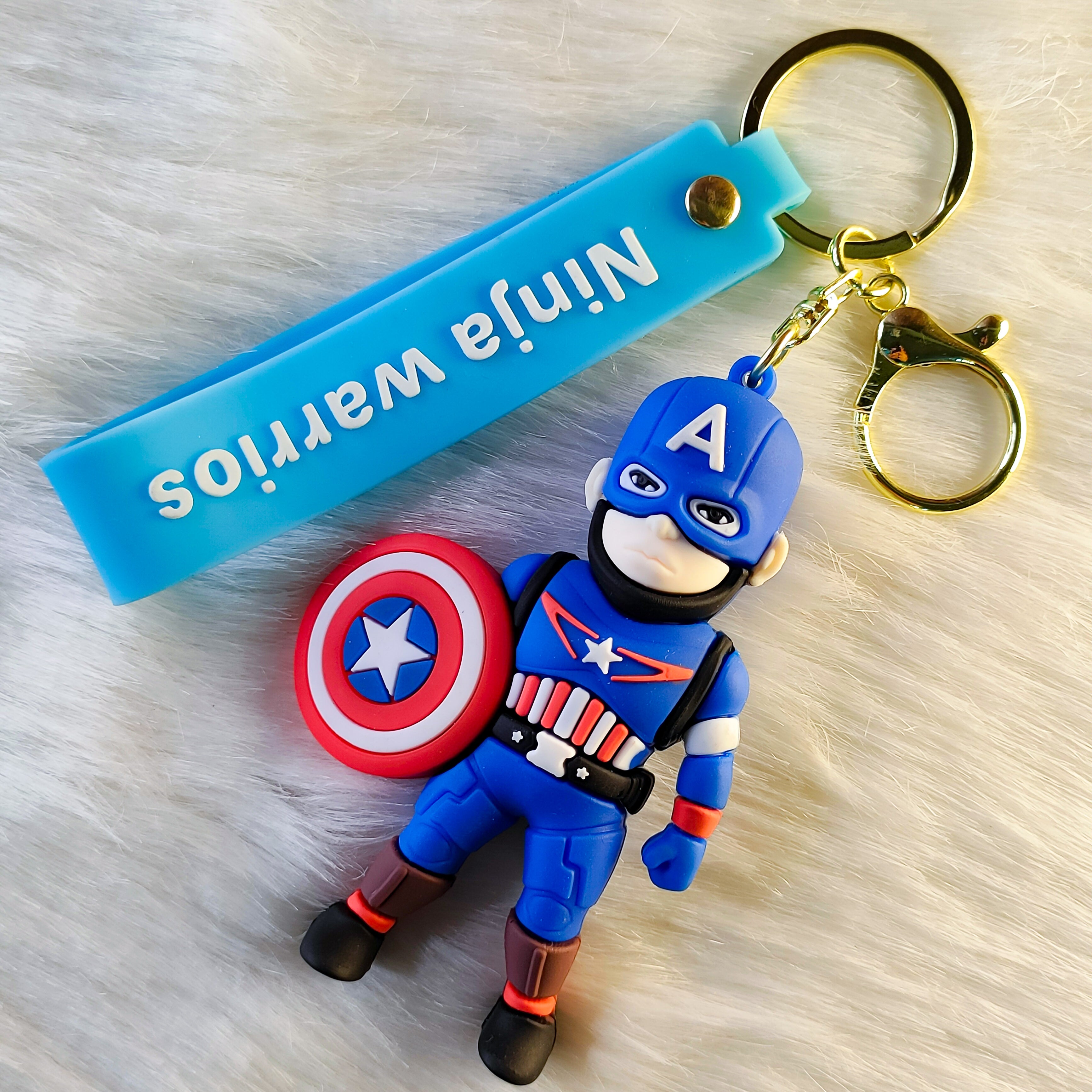 Cartoon Character Superhero avangers keychain (pack of 1 )